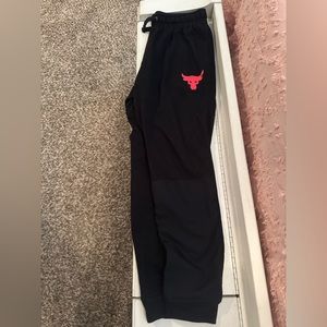 Size L Men's Project Rock sweats/jogger. NWOT. Smoke free home.